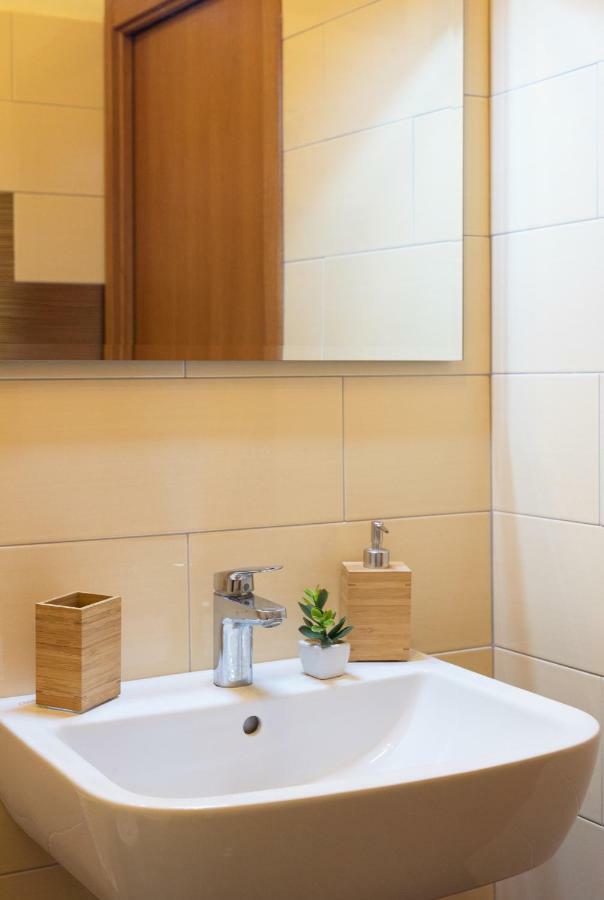Casa Laurino B&B Napoli Dış mekan fotoğraf
